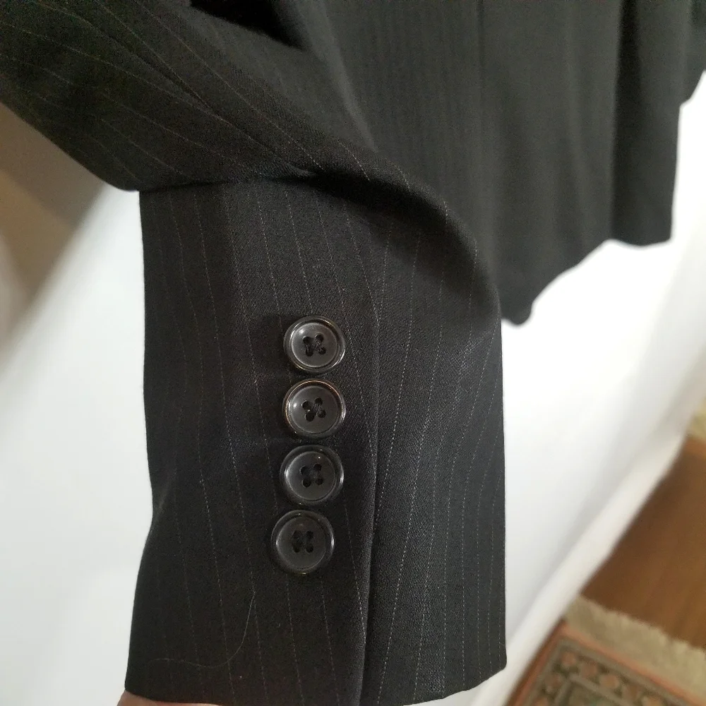 Emanuel Ungaro Blazer Men's 40L Wool Black Pinstripe 3 Button Suit Coat